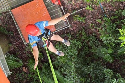 Sticky Cascata Zipline e Scenic Cafe
