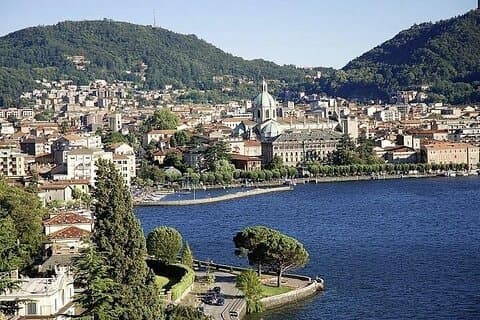 2 timmars Como Walking Tour