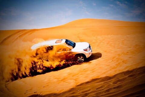 Dubai Private Red Dunes Safari (Lahbab) Dinner & Live Shows