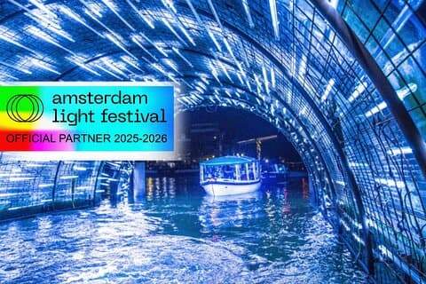 Amsterdam Light Festival : Cruise Unlimited Drinks & Bite Option