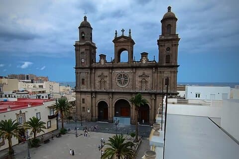Las Palmas: Tapas, Old Town and Historic Places Private Tour