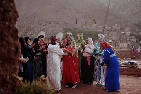Día Privado del Descubrimiento de la Montaña Atlas : remoto pueblo amazigh