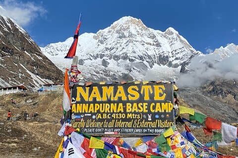Annapurna Base Camp Trek med returhelikopterrejse