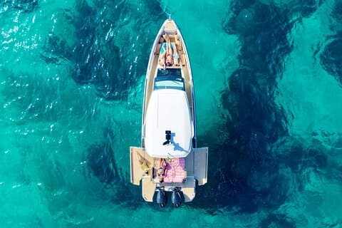 Bonifacio speedboat tour, islands : Piana, Cavallo, Lavezzi