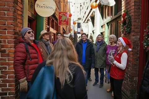 Jul i Victoria Festlig Walking Tour och Filmplatser