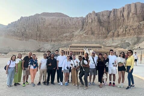 フルガダからルクソール小グループへのルクソール日帰り旅行