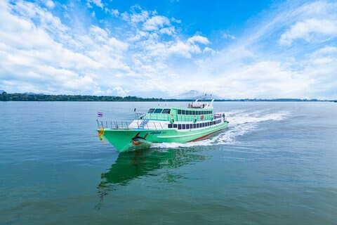 Smooth rundrejse færge transfer fra Krabi til Phi Phi Island