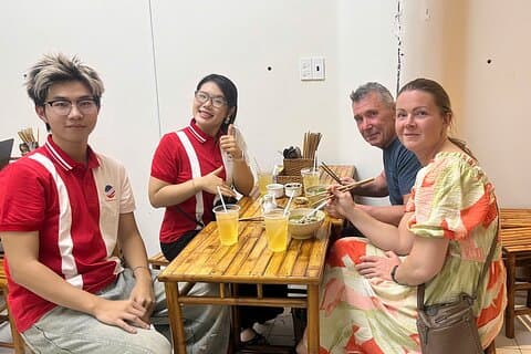 Ho Chi Minh-gaden mad og sightseeing med motorcykel
