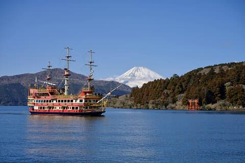 Kamakura Great Buddha Hakone Lake Ashi and Mt Fuji Day Tour
