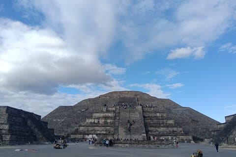 Gecertificeerde tour in Teotihuacan, ontbijt inbegrepen