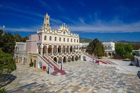 Tinos øy og Panagia kirke fra Athen Ferge