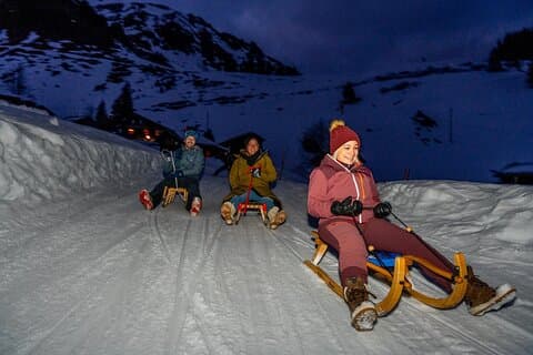 Fondue og Night Sledging: En autentisk sveitsisk kveld