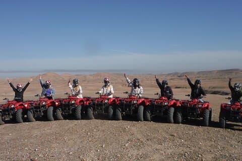 Agafay Full Day Quad Bike e giro in cammello con pranzo marocchino