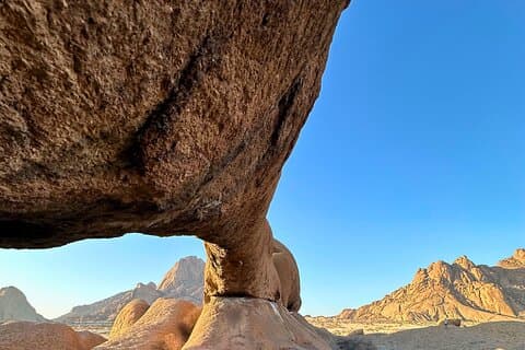 Dagstur till Afrika Matterhorn och antik konst