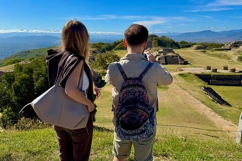 Visite de Monte Albán, de l'arbre de Tule, du mezcal et de Teotitlán del Valle