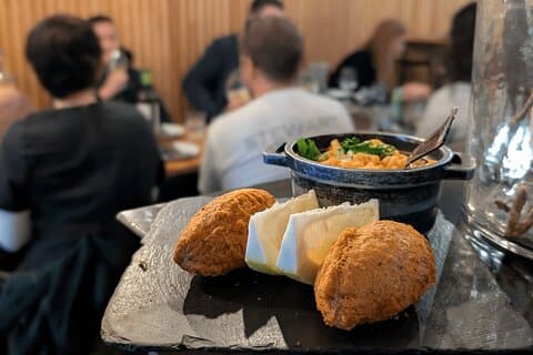 Tour gastronómico para grupos pequeños por Lisboa con 18 degustaciones en el distrito de Alfama