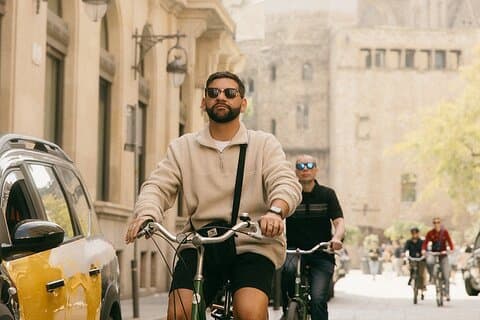 Barcelona 3 - time cykel eller E-cykel tur : Gaudí på cykel