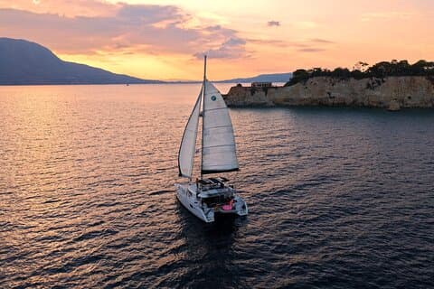 Chania Sunset Catamarã Cruzeiro a partir do Porto de Souda