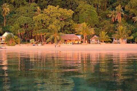 Discover Pele Island with Yumi Tours