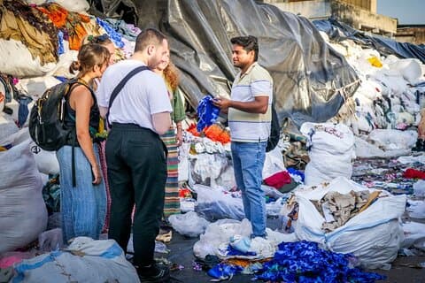 Sanjay Colony Slum & Old delhi Street Food Verkostungstour