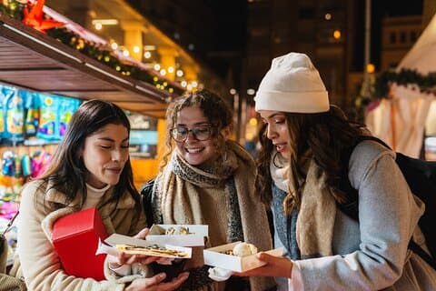 Tour privado a pie de Navidad en Seúl con Sweet Hotteok