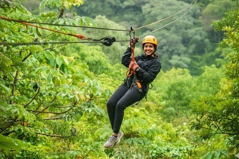 Zipline, Ridning, Vattenrutschkana & termiska källor