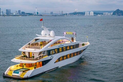 Halong Bay Luxus 5-Sterne-Tages-Kreuzfahrt mit Limousine ab Hanoi