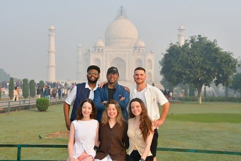 Private Taj Mahal Sunrise Agra Reise von Delhi mit 5* Frühstück