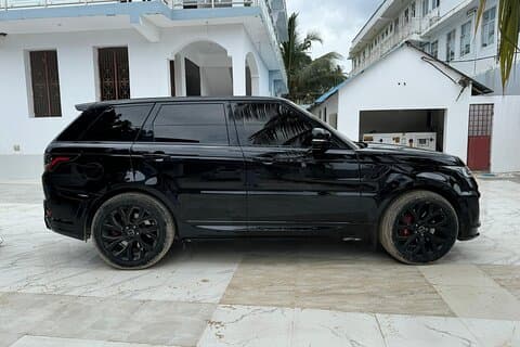 Zanzibar VIP Transfer in Range Rover Sport
