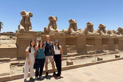 El tour privado de día completo a Luxor desde El Cairo / Giza en avión incluye almuerzo