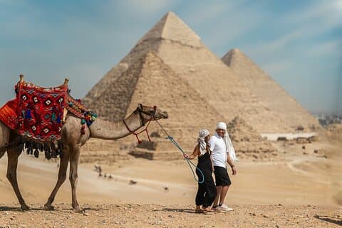 Half Day Tour Giza Pyramids &Great Sphinx with Private Tour Guide