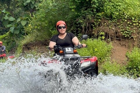 Costa Rica Nuevo Colon 4WD Tour Compartilhado