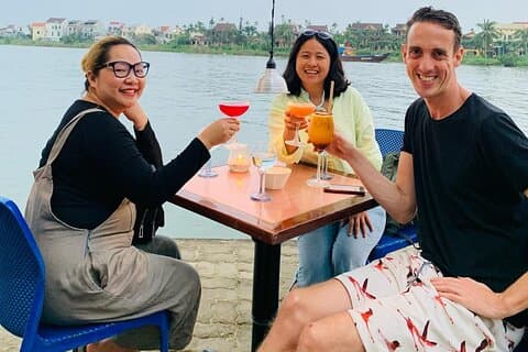Hoi An Cocktail, Craft öl och matupplevelse