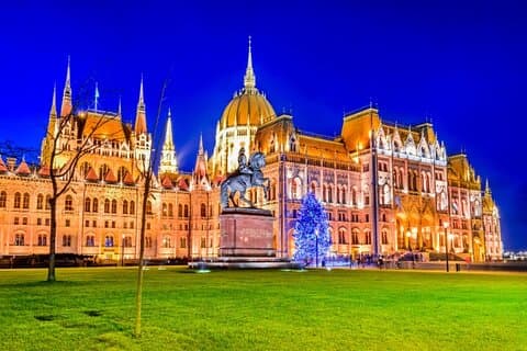 Visita guiada autoguiada de Navidad en Budapest con una aplicación