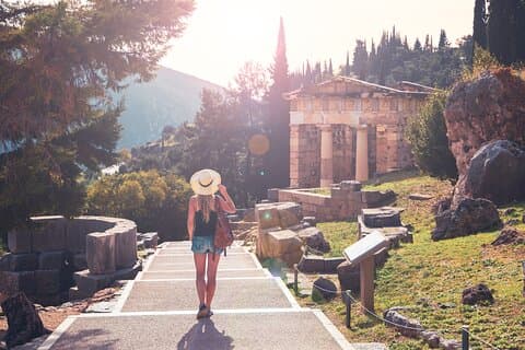 Delphi, spanisch geführte Tagestour