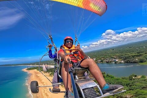 Paramotoring et mangrove Bateau fluvial Safari Adventure à Bentota