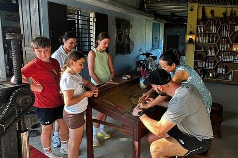 Læs mere om Hội An Incense Making Workshop