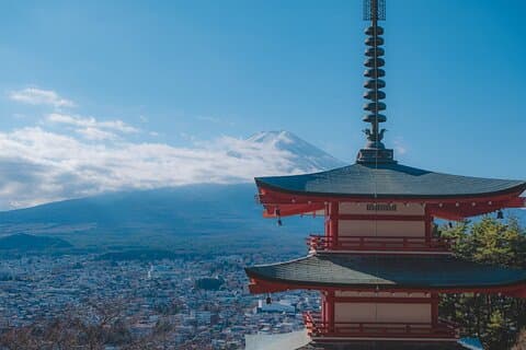 Tour panoramico del Monte Fuji: Laghi, Oshino Hakkai e Pagoda ChureitoTour