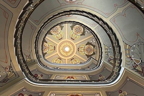 Gems Escondidos e Art Nouveau Walking Tour em Riga
