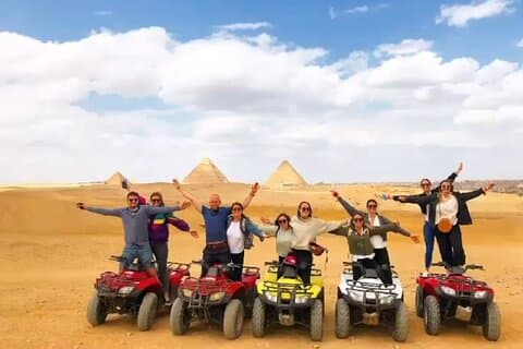 Pyramides de Gizeh, sphinx, quad et balade à dos de chameau Excursion privée