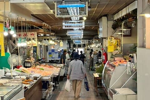 Otaru Merchant Spirit Onigiri Class with a Seafood Expert