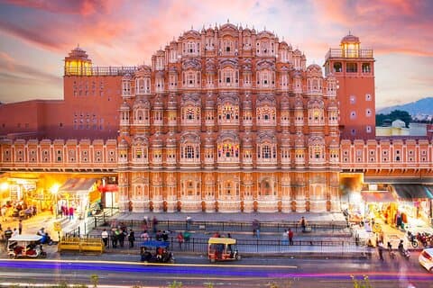 Jaipur aften tur med et besøg i Monkey Temple