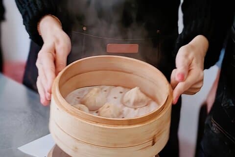 Gör Kinesiska dumplings och smaka sex traditionella teer i Shanghai