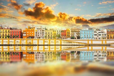Tapas a Triana: autentico tour gastronomico e culturale a Siviglia