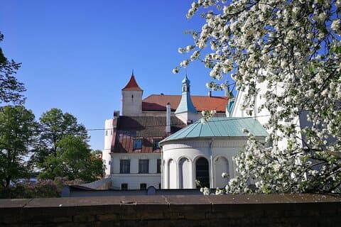 Riga - the essential Old Town and its secrets city game