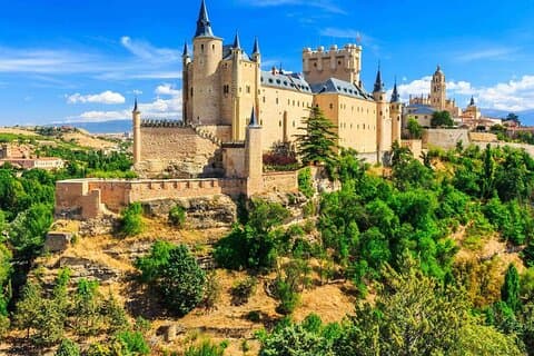 Fra Madrid i en dag Segovia, Ávila og Toledo Excursion