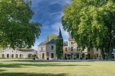 Private Médoc Wine Tour: Margaux, Pauillac, Saint-Julien
