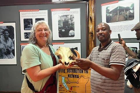 Halvdagstur i Nairobi med nationalpark og girafecenter