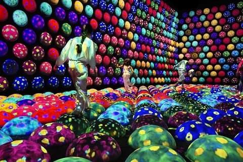 Gå inn i en verden uten grenser hos teamLab Borderless Jeddah