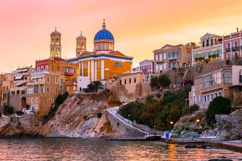 Excursion d'une journée exclusive : Andros à Syros avec déjeuner et coucher de soleil